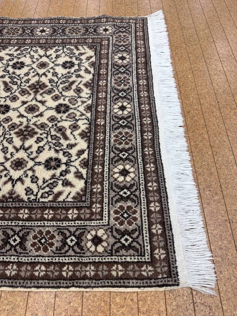 トルコ カイセリ産 絨毯 手織りウールラグ ペルシャ絨毯風 花柄