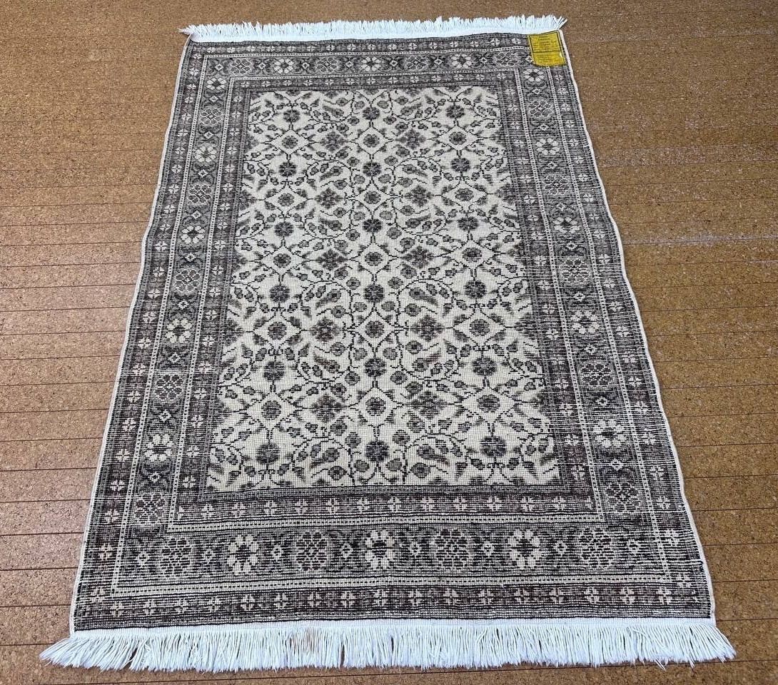 トルコ カイセリ産 絨毯 手織りウールラグ ペルシャ絨毯風 花柄