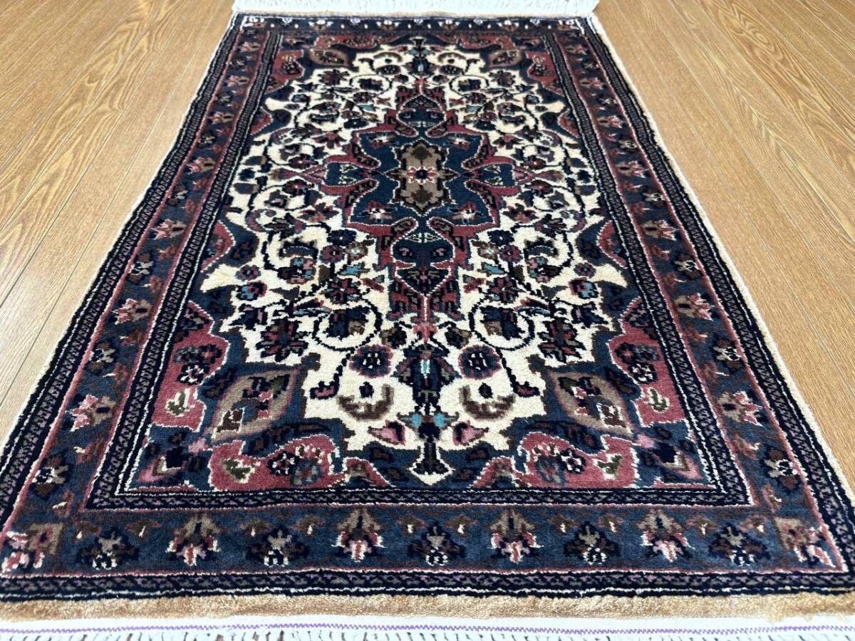 手織り】パキスタン産 ウール＆シルク ラグ 97×63cm 高級 絨毯 玄関