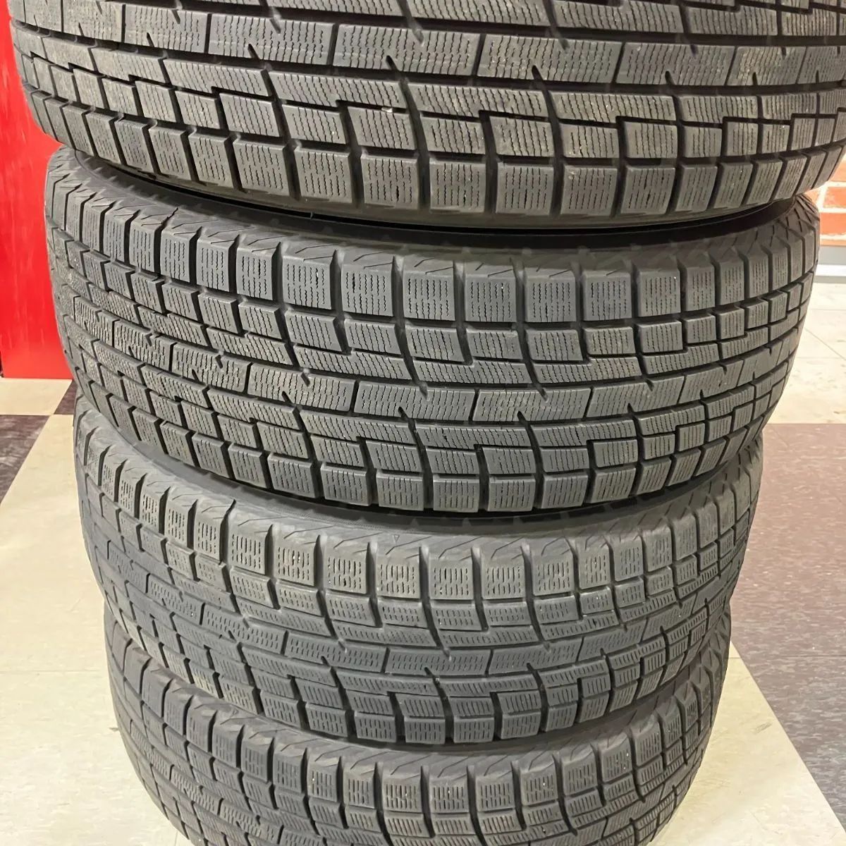 15インチ スタッドレスタイヤ＆アルミホイール 4本セット 185/65R15