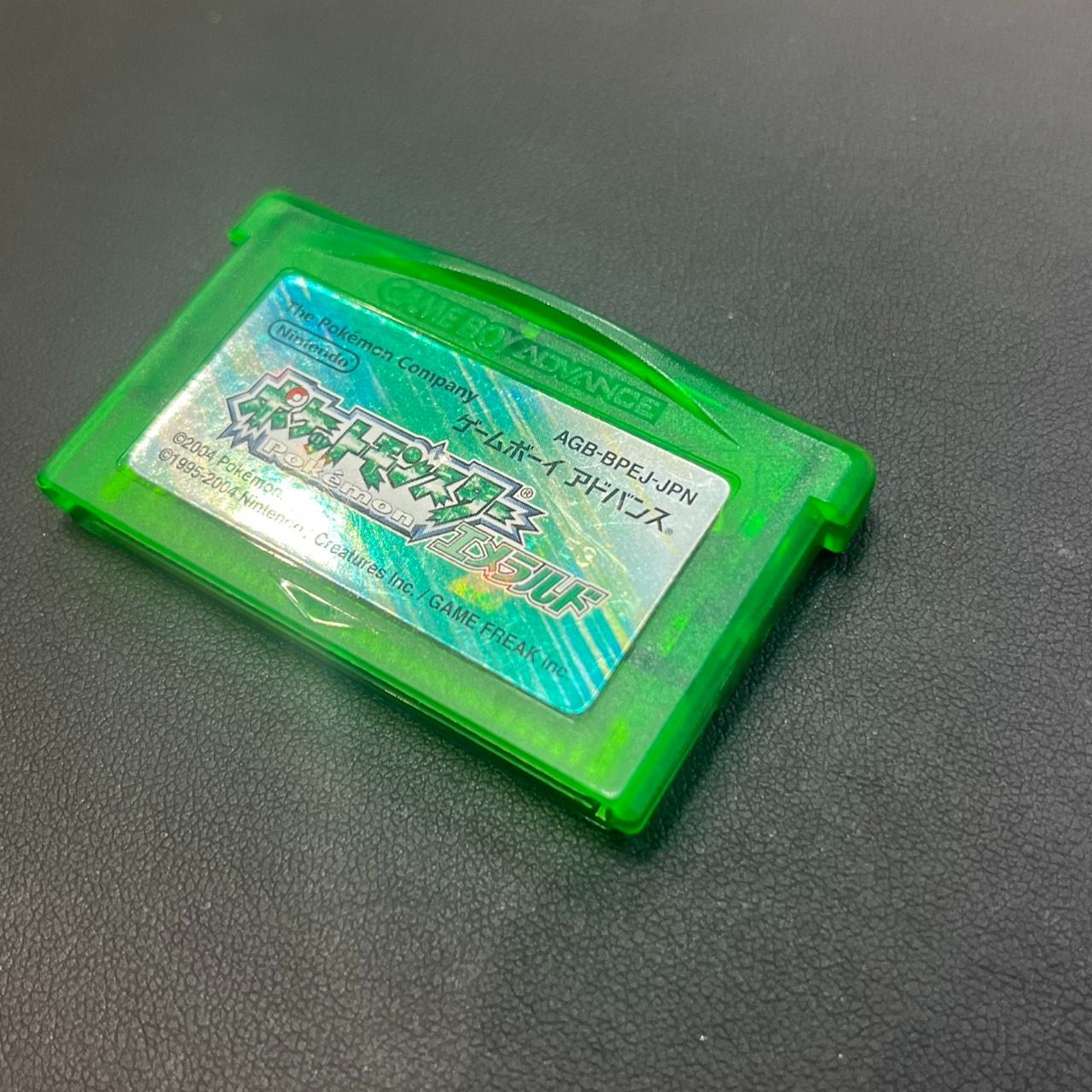 MK2082【ER2610】ポケットモンスター エメラルド GBA ソフト 動作