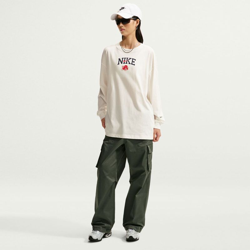 NIKE(ナイキ) ナイキ ウィメンズ ストリート UTLTY ウーヴン カーゴ スポーツスタイル ウェア パンツ IO2455、(303)カモグリーン