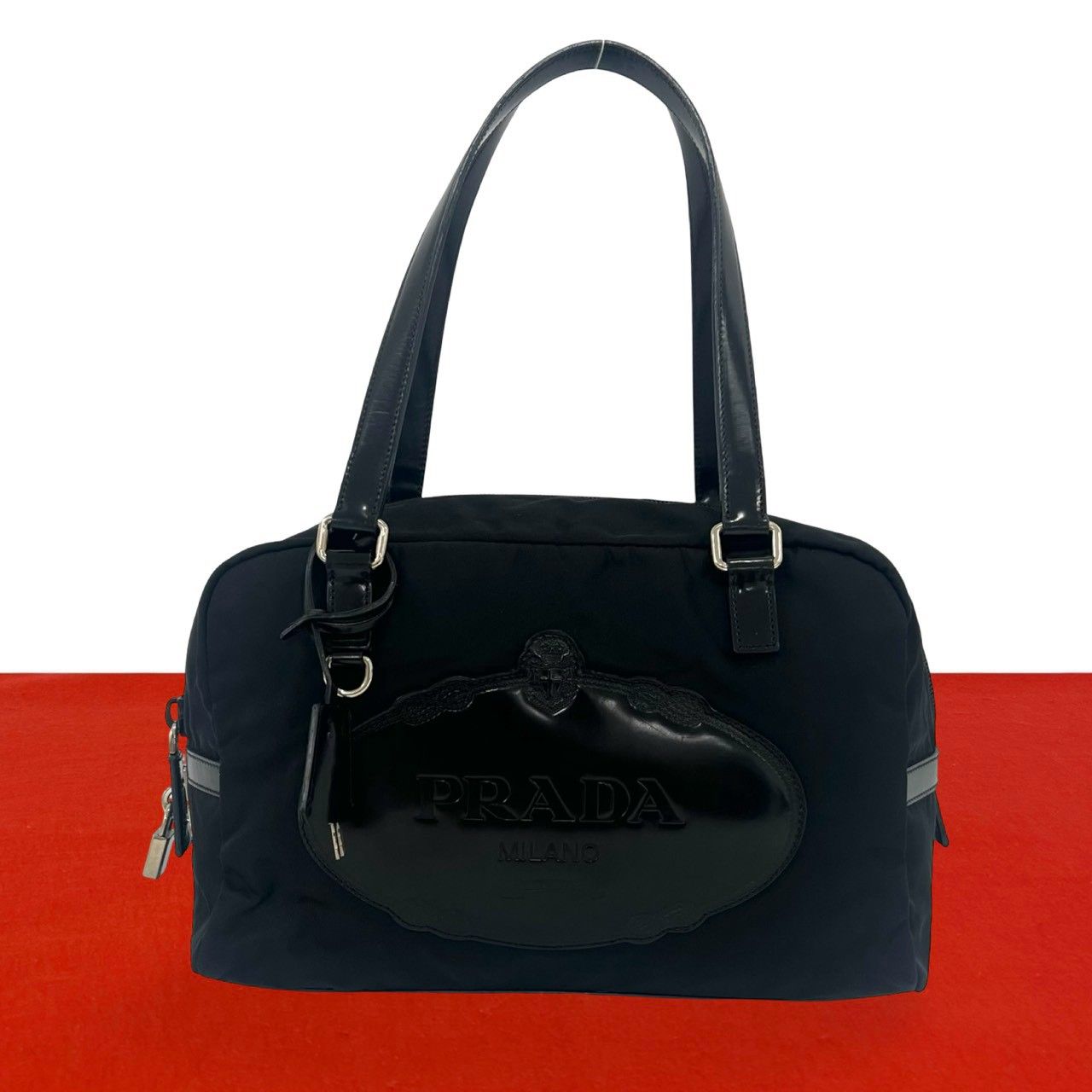 極 美品 鍵付き PRADA プラダ ロゴ エンボス テスート ナイロン 