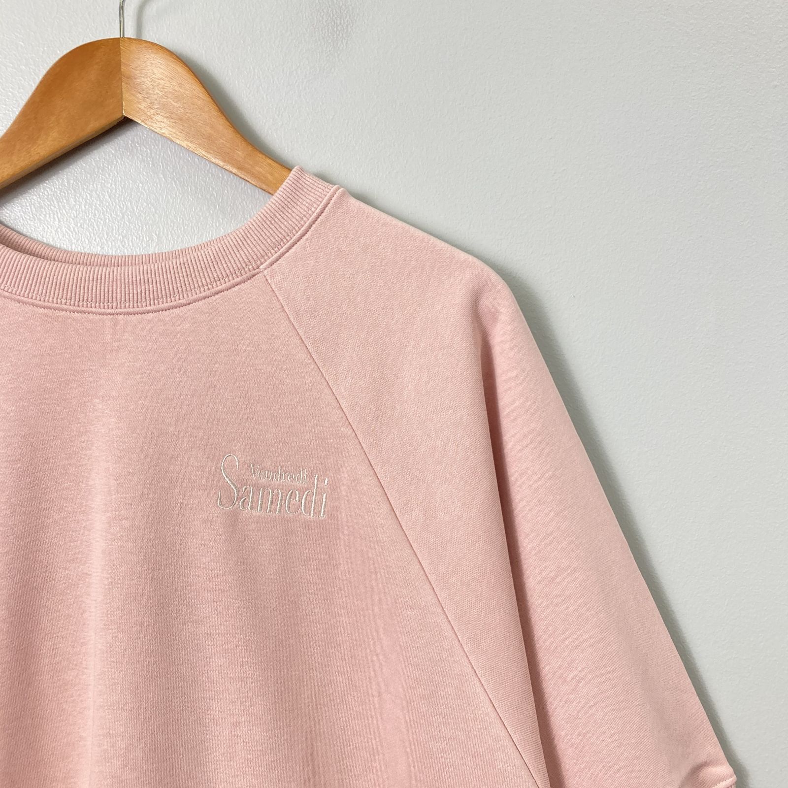 https://assets.mercari-shops-static.com/-/large/plain/2JY3SF6sztko4gT6fEdMVF.jpg@jpg
