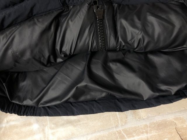 https://assets.mercari-shops-static.com/-/large/plain/2JY3VG4TgiYeWifZMCEDai.jpg@jpg