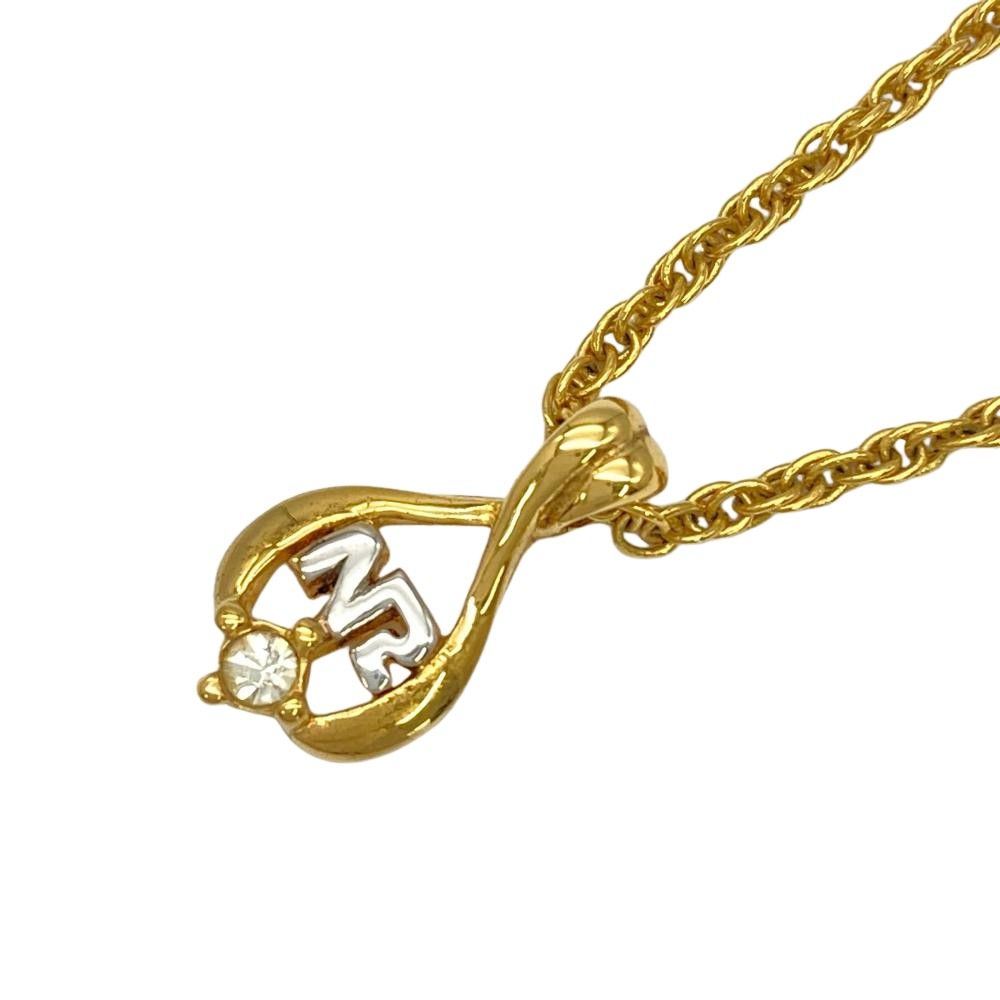 https://assets.mercari-shops-static.com/-/large/plain/2JY3XgVVNA8xejcW8w3qc6.jpg@jpg