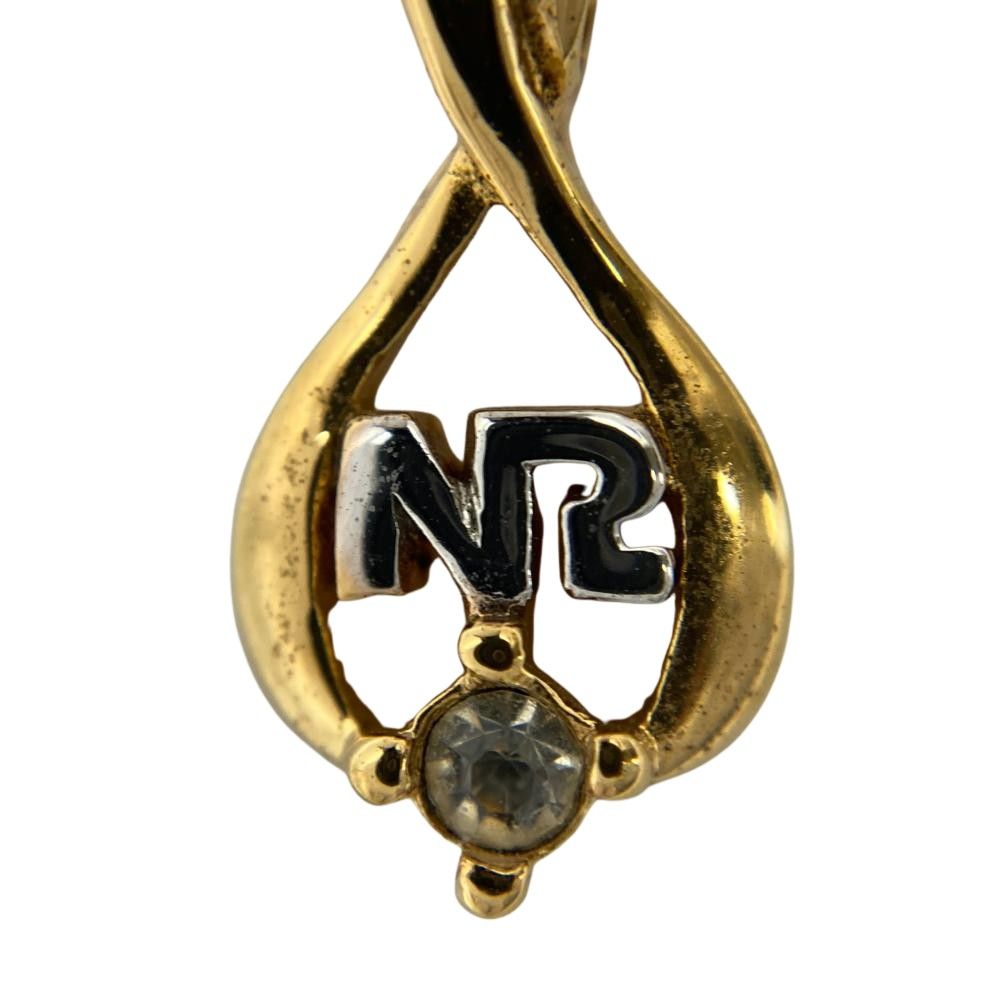 https://assets.mercari-shops-static.com/-/large/plain/2JY3XgVrYYiRRTC8yWgYZ2.jpg@jpg