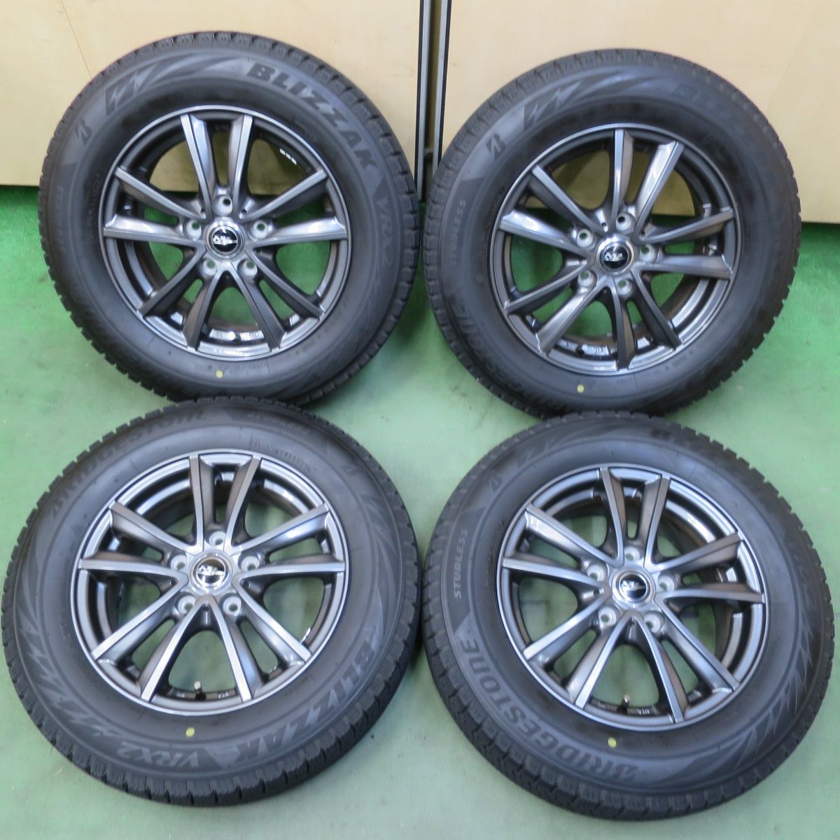 バリ溝！23年！キレイ！9分◎スタッドレス 195/65R15 ブリヂストン