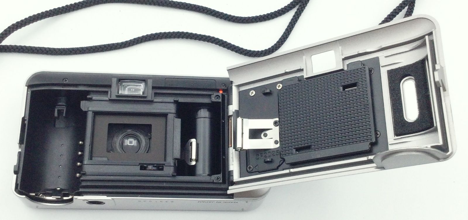 Konica A4 フィルムカメラ BIG mini ビッグミニ ストラップ付属 ケース