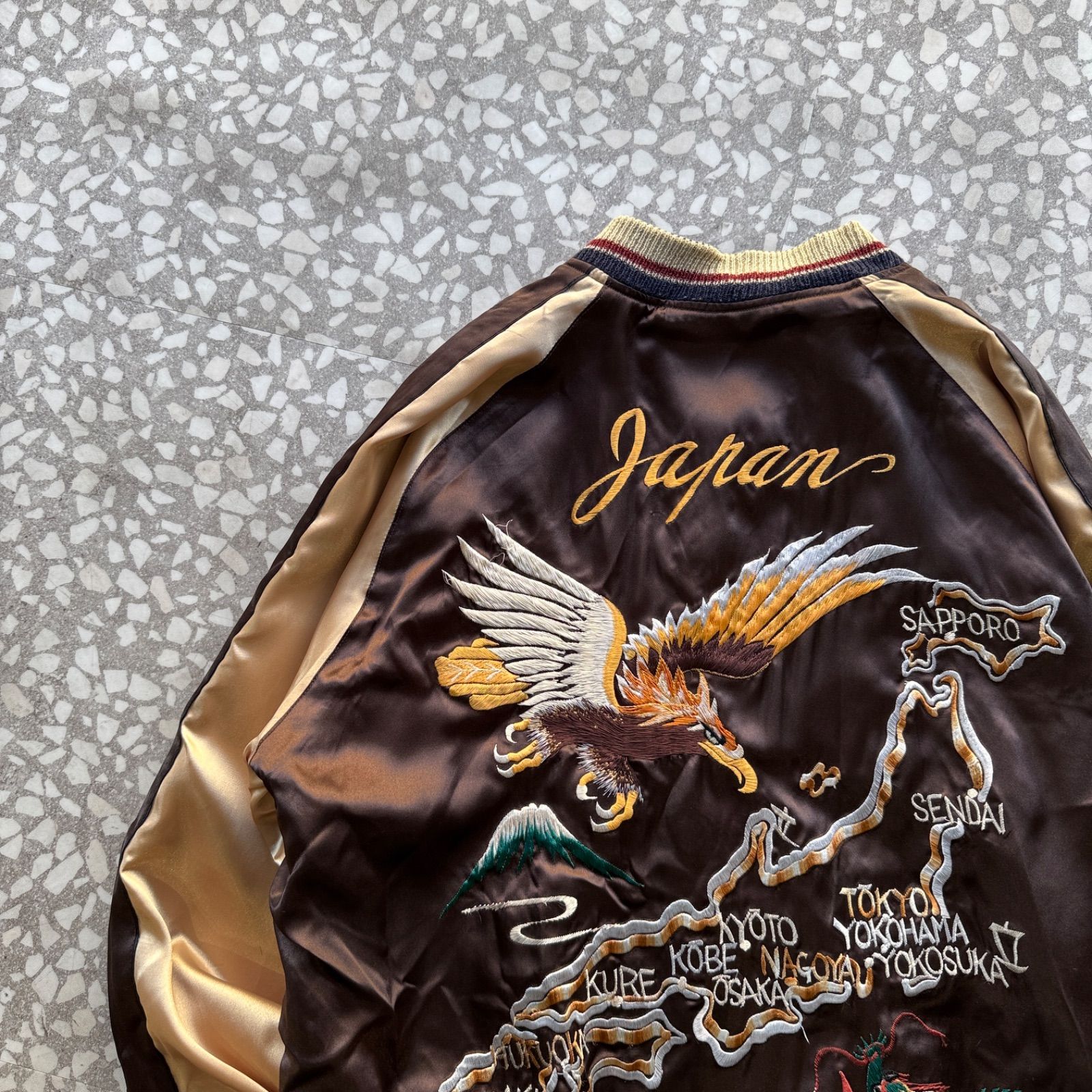 [ Archive アーカイブ Y2K ] TAILOR TOYO / reversible souvenir jacket sizeL テーラー東洋　リバーシブル　スカジャン　サテン　ミュータント　日本地図　アメカジ　ストリート　短丈　鷹　富士山 27,235円