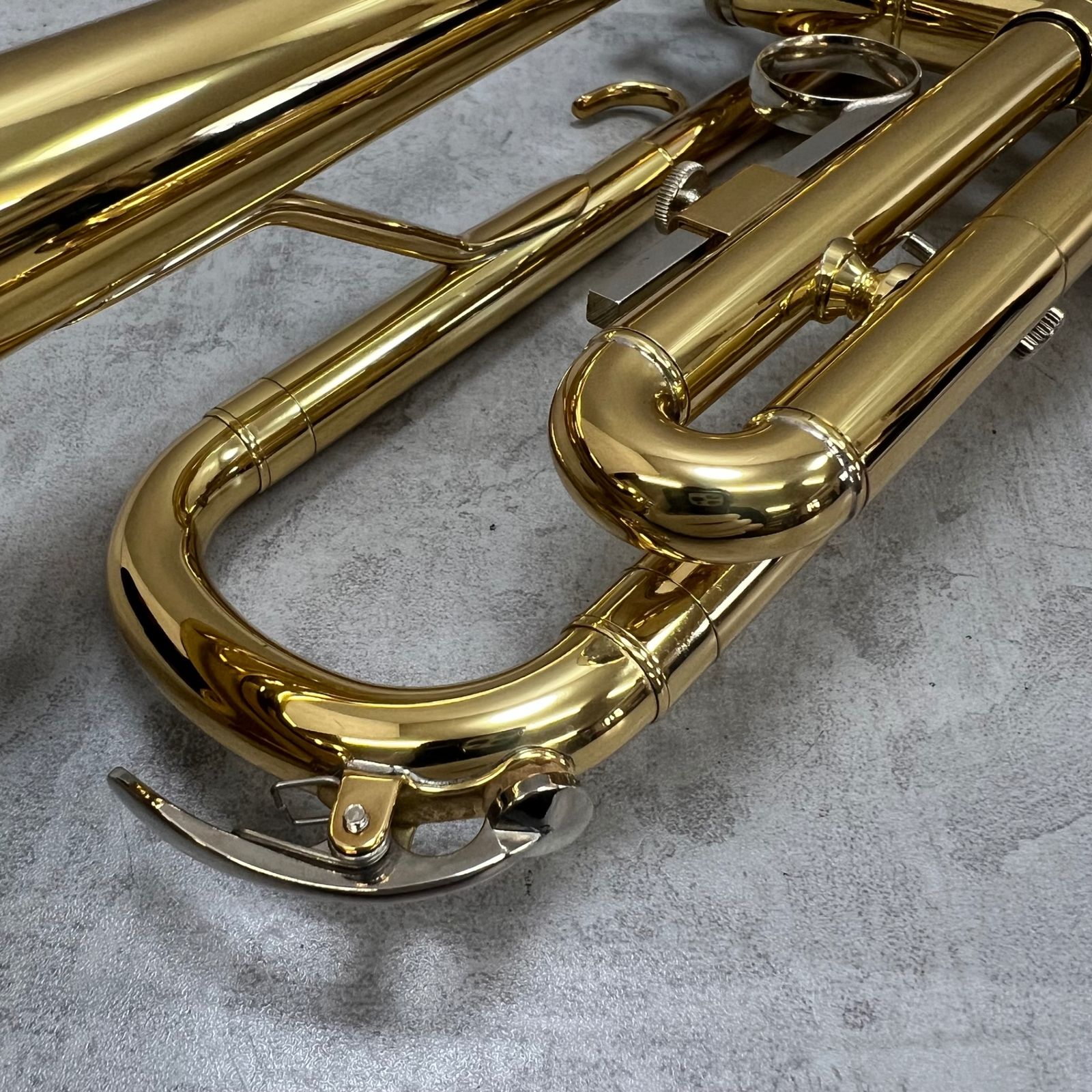 美品 ヤマハ B♭トランペット YTR-1335 ゴールドラッカー 純正