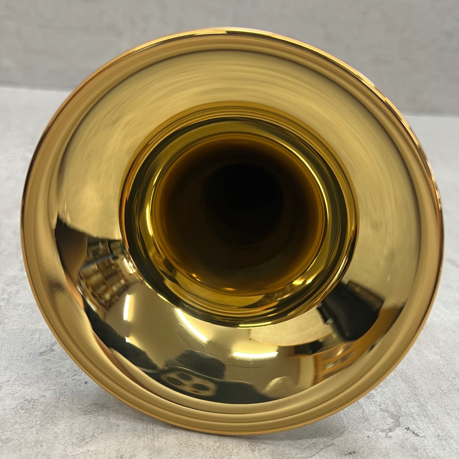 美品 ヤマハ B♭トランペット YTR-1335 ゴールドラッカー 純正