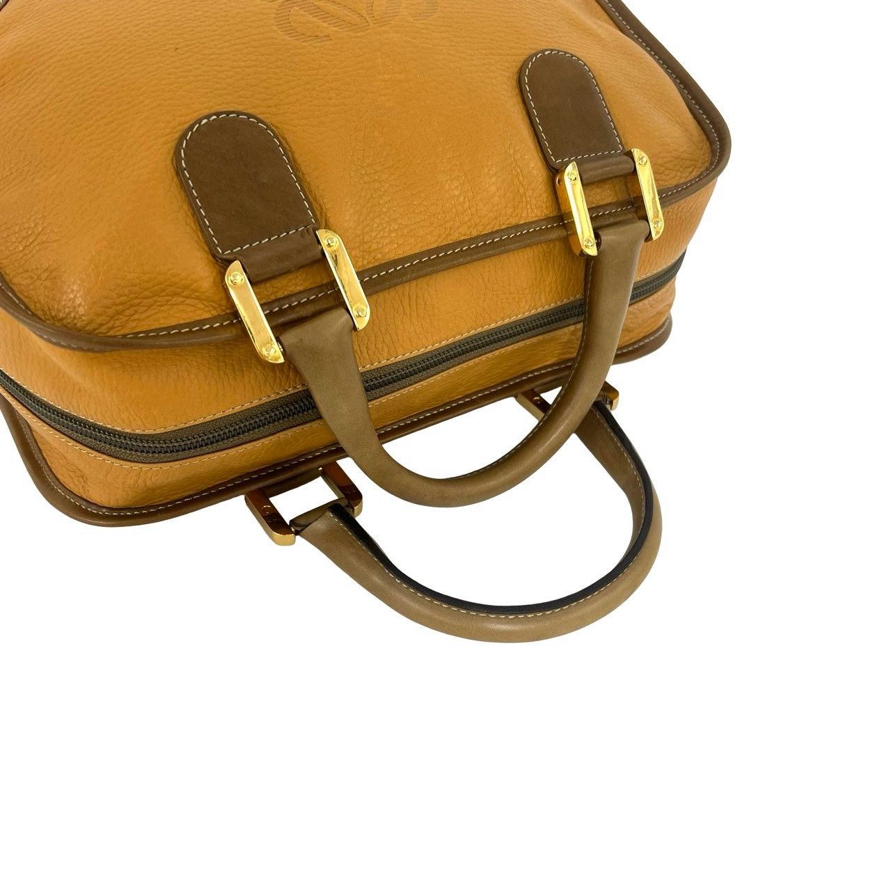 極 美品 希少品 保存袋付き LOEWE ロエベ アナグラム ロゴ 刻印 レザー 