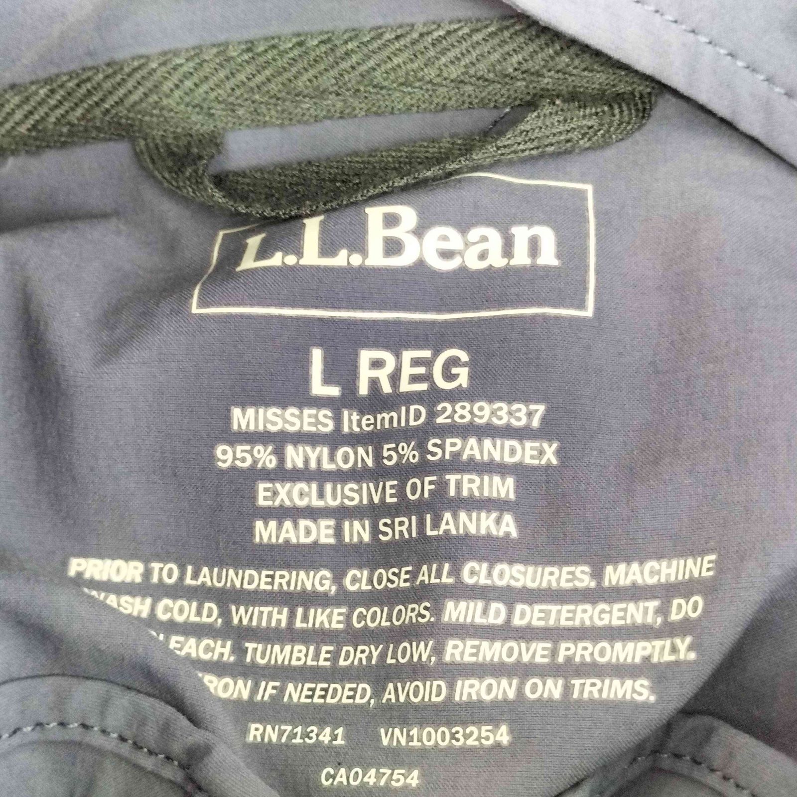 https://assets.mercari-shops-static.com/-/large/plain/2JY3sb95egbAiTRDodzfEa.jpg@jpg