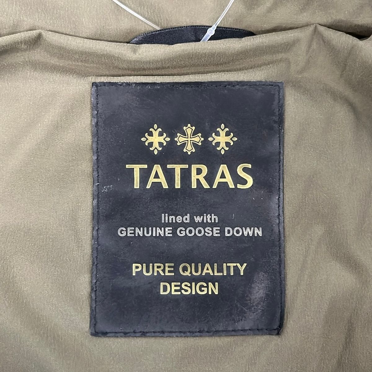 https://assets.mercari-shops-static.com/-/large/plain/2JY3tHwVNMwrYjfyomcBnC.jpg@jpg