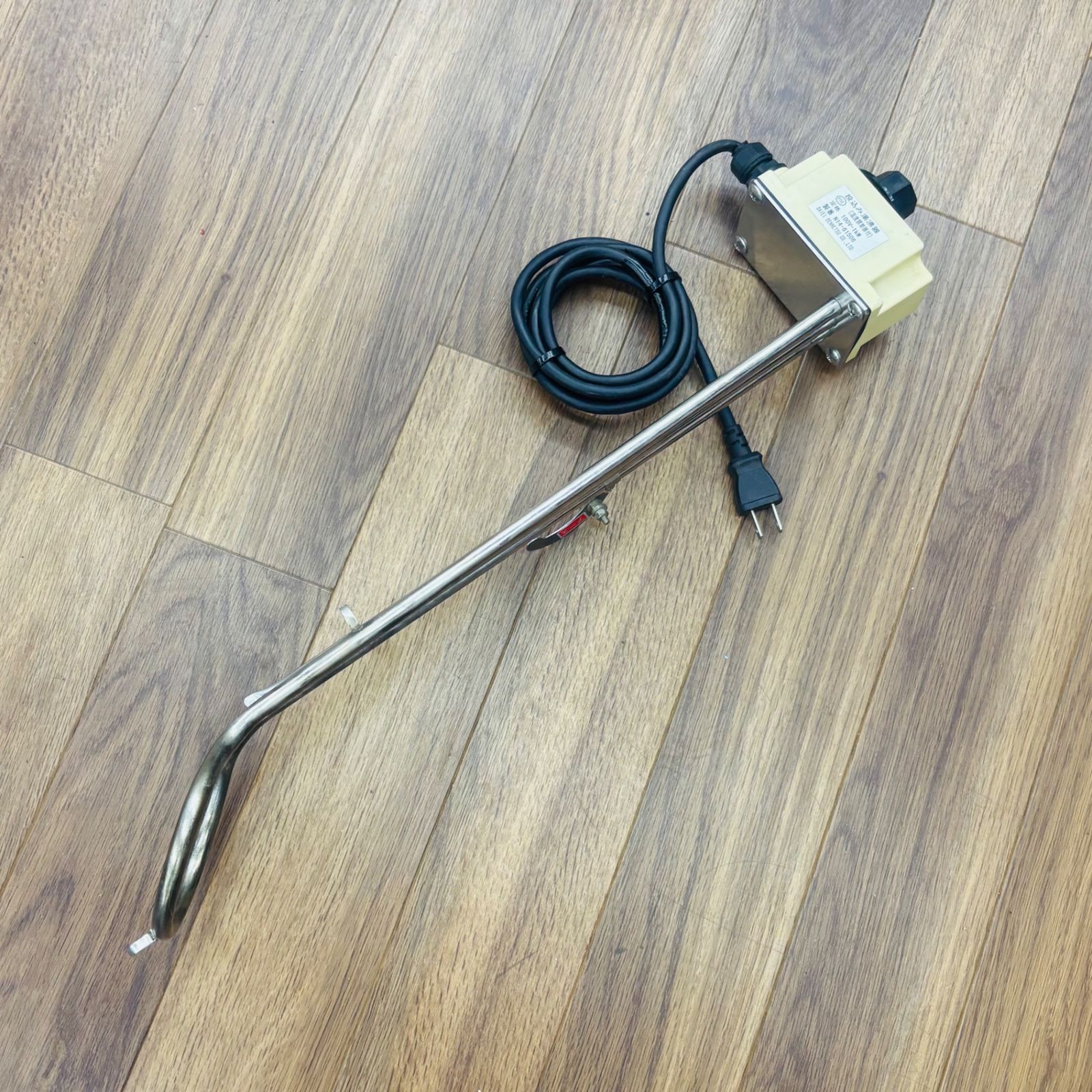大栄電熱工業(DAIEI) 温度調節付き投げ込みヒーター DB-1000L 【中古