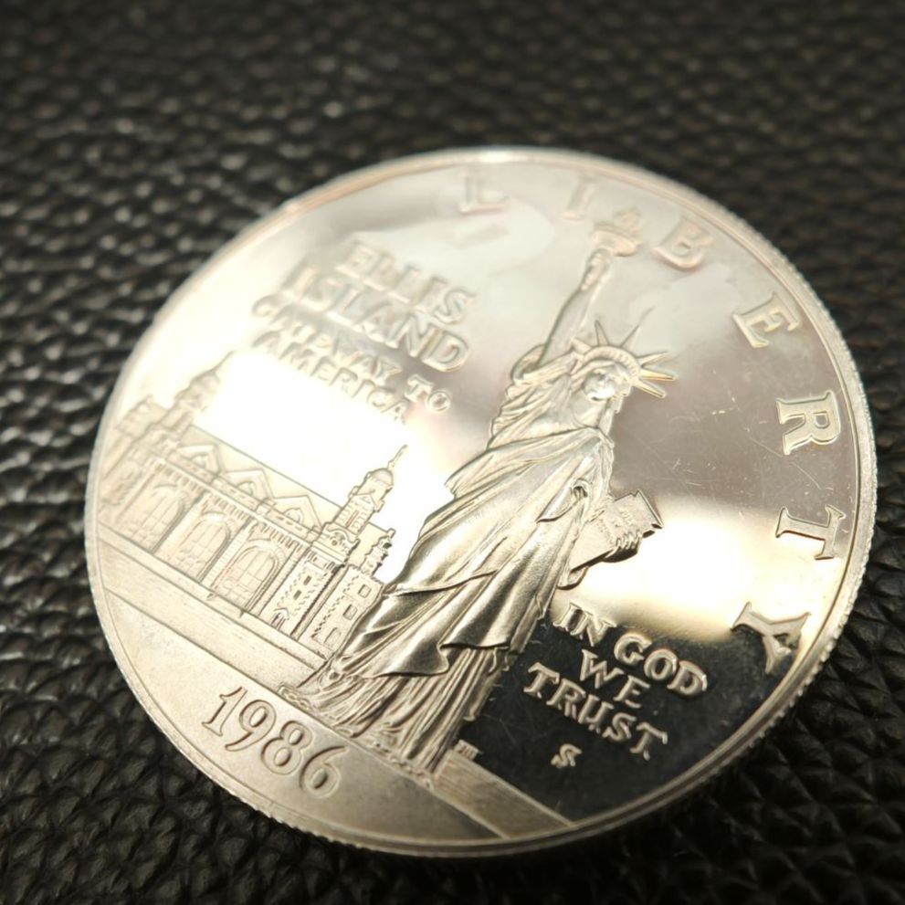認定書 美品】 アメリカ自由の女神100周年 記念 1ドル銀貨 1986年