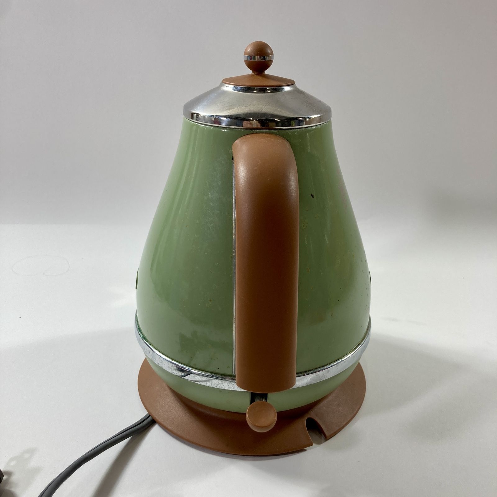 ☆ デロンギ アイコナ・ヴィンテージ 電気ケトル 1L オリーブグリーン
