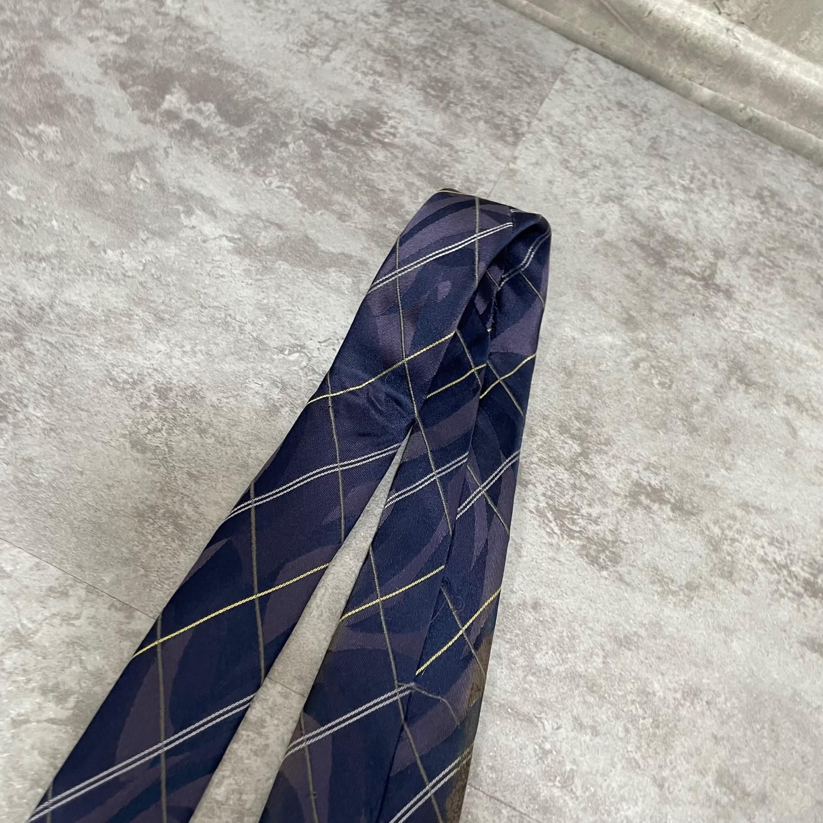https://assets.mercari-shops-static.com/-/large/plain/2JY439oSaSvWmXXiZDSYVZ.jpg@jpg