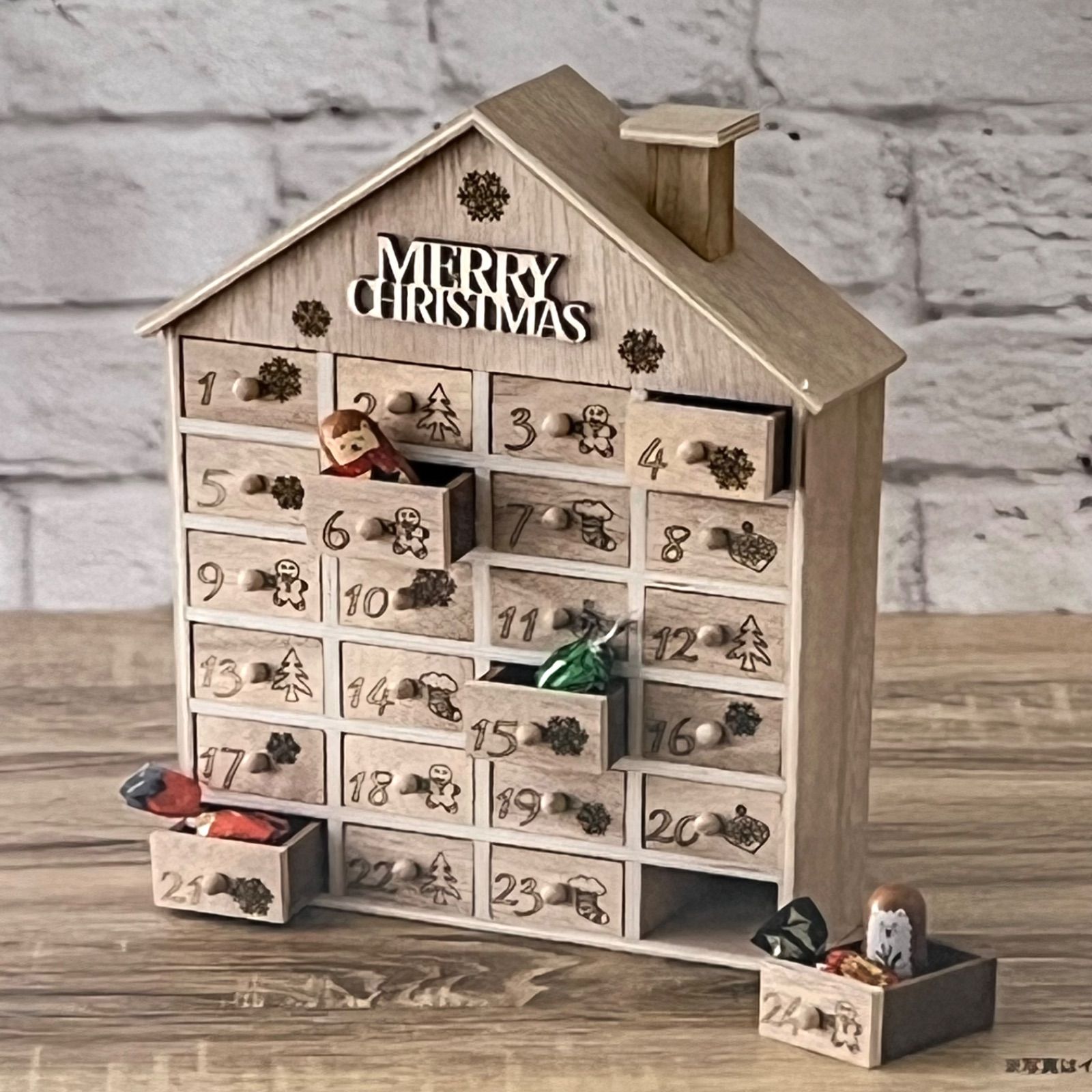 ☆X'mas ☆◼︎新品未使用◼︎【木製 オーナメント ウッドアドベント