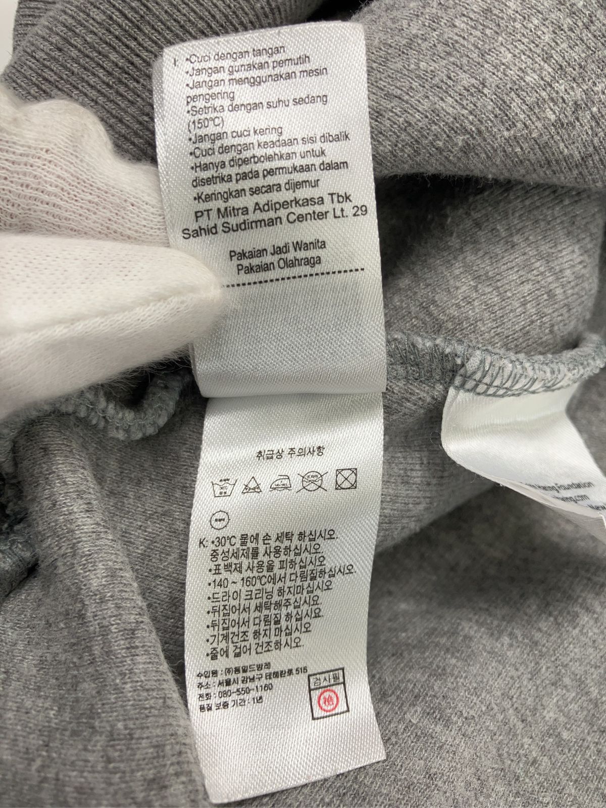 https://assets.mercari-shops-static.com/-/large/plain/2JY4CXuh3bJ6qvfPinLBLH.jpg@jpg