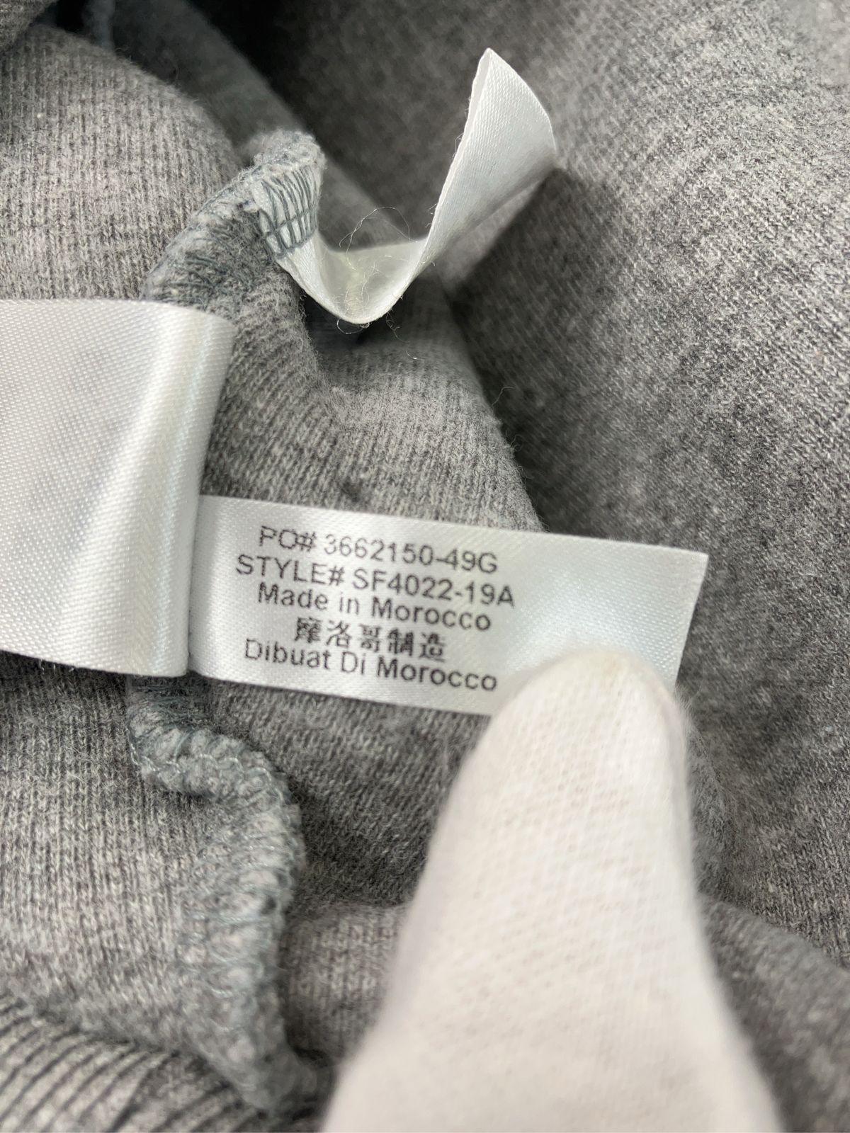 https://assets.mercari-shops-static.com/-/large/plain/2JY4CY7h2ySpU2RyYzfPrS.jpg@jpg