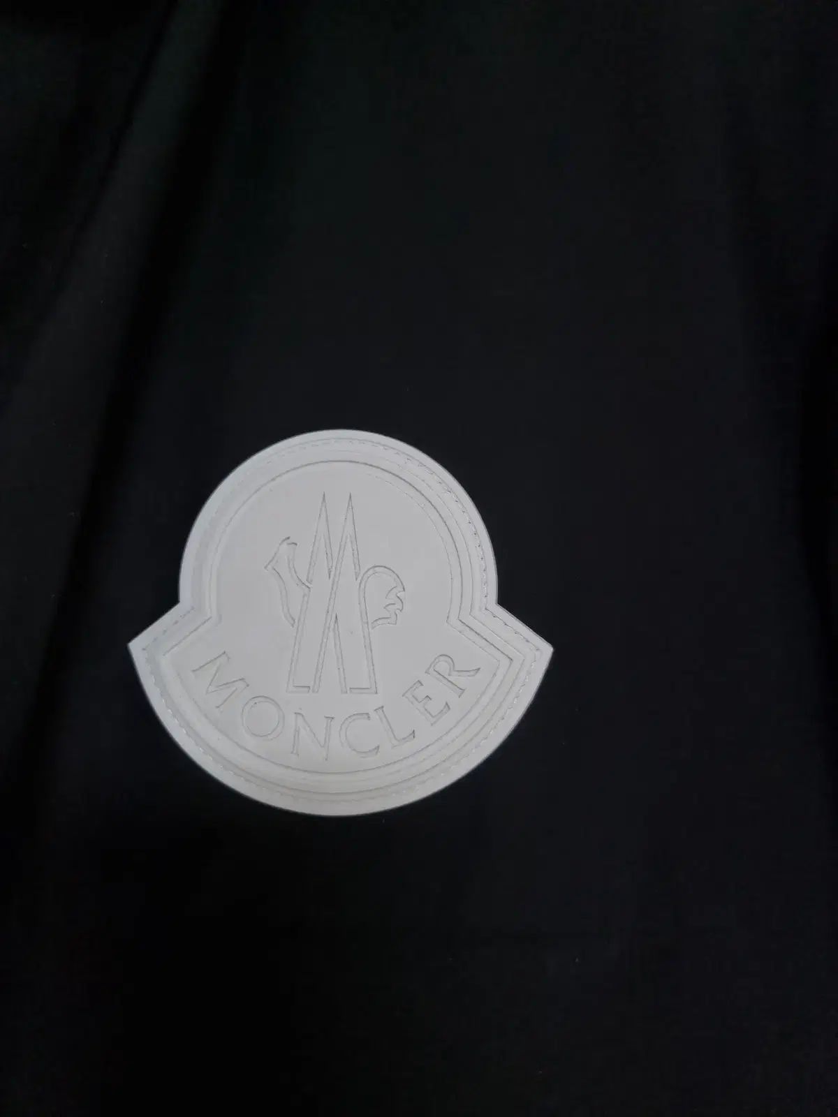 https://assets.mercari-shops-static.com/-/large/plain/2JY4FSkzFjb2ta6di5r9EV.webp@jpg