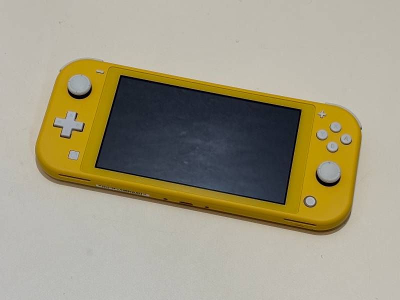 Nintendo Switch Lite イエロー HDH-001 スイッチライト 動作確認ok