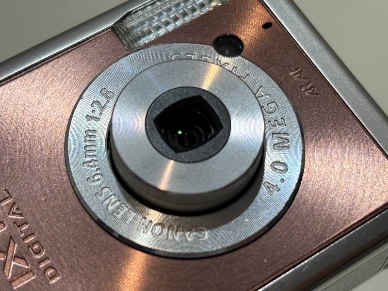Canon IXY DIGITAL L ブロンズ デジタルカメラ PC1060 Canon IXY DIGITAL L PC1060 コンパクトデジタルカメラ ブロンズ 動作