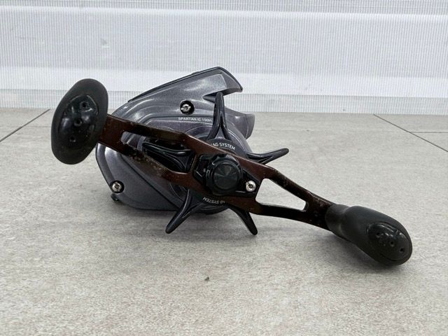 リール【中古】DAIWA ダイワ カウンター付き ベイトリール SPARTAN IC