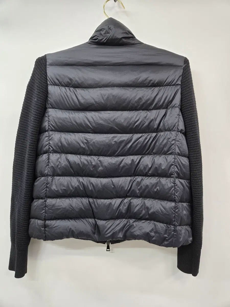 https://assets.mercari-shops-static.com/-/large/plain/2JY5bueWZ8KpEuxPm9Mawc.webp@jpg
