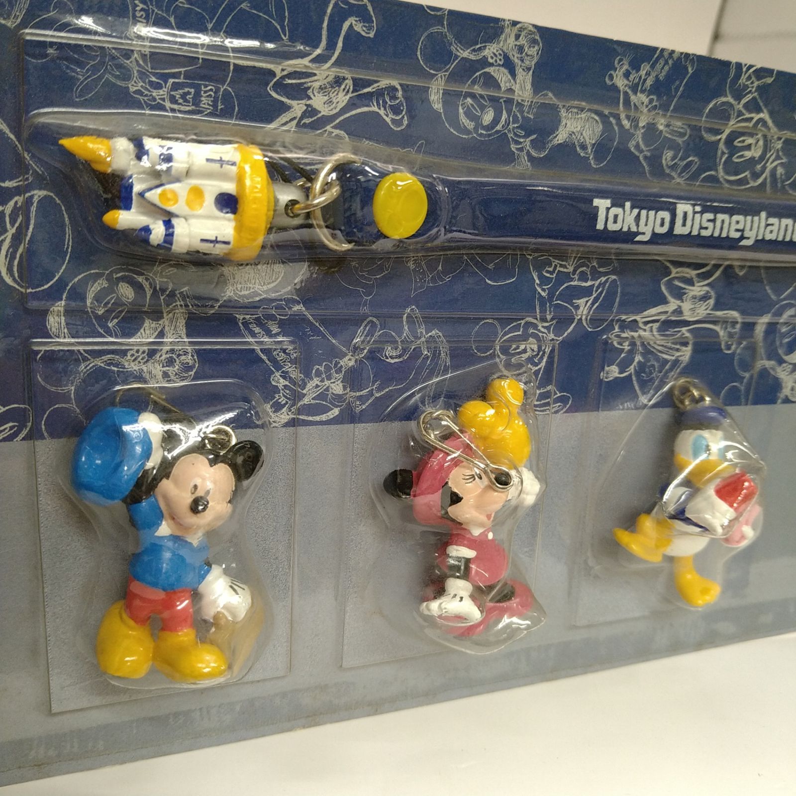 【 希少 】ご当地Japan他　ミッキー・ミニー ストラップ&根付 15個セット 未開封・非売品】東京ディズニーランド 入場特典オリジナル携帯