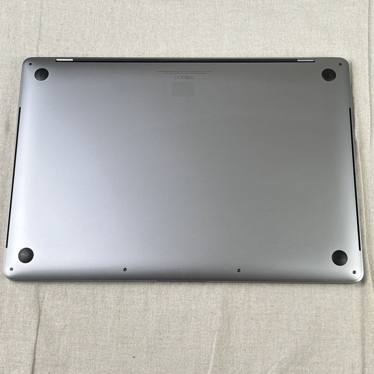 本体のみ】MacBook Pro (15インチ 2019)【i9・32GB・512GB・Radeon Pro