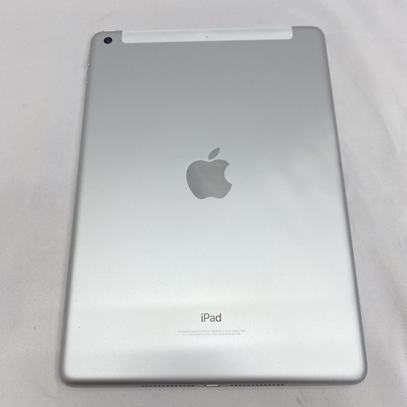 docomo iPad 第6世代 32GB シルバー ジャンク - メルカリ