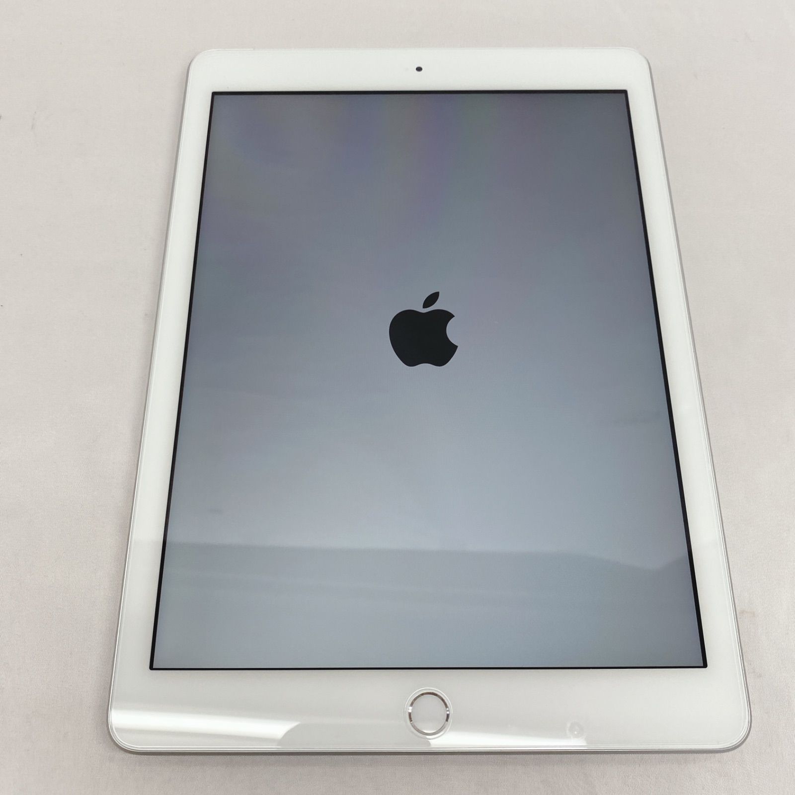 docomo iPad 第6世代 32GB シルバー ジャンク - メルカリ