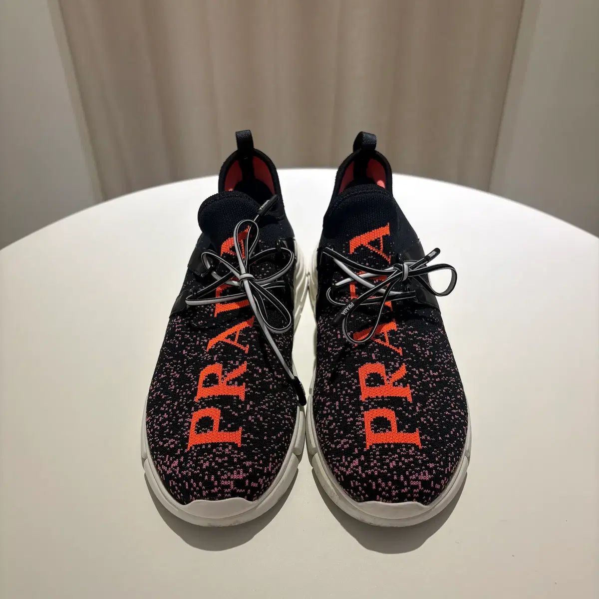 (38) PRADA プラダ ロゴ スニーカー