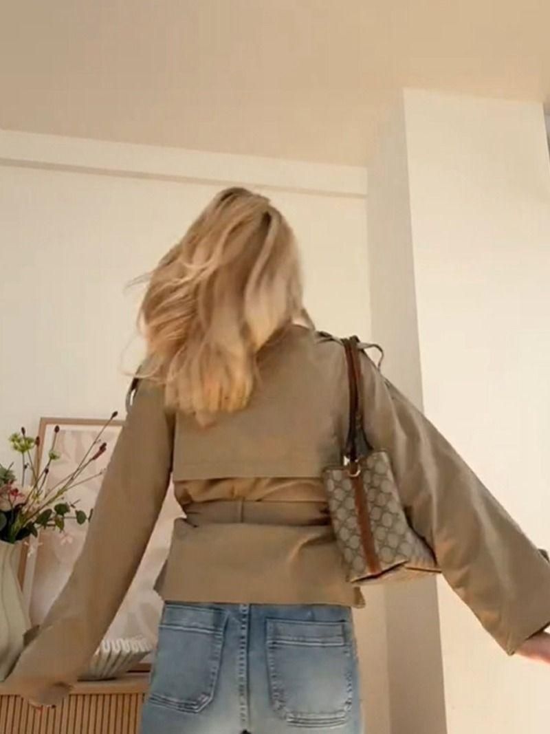 https://assets.mercari-shops-static.com/-/large/plain/2JY5ogPGvTbpifHGuf4iNq.jpg@jpg