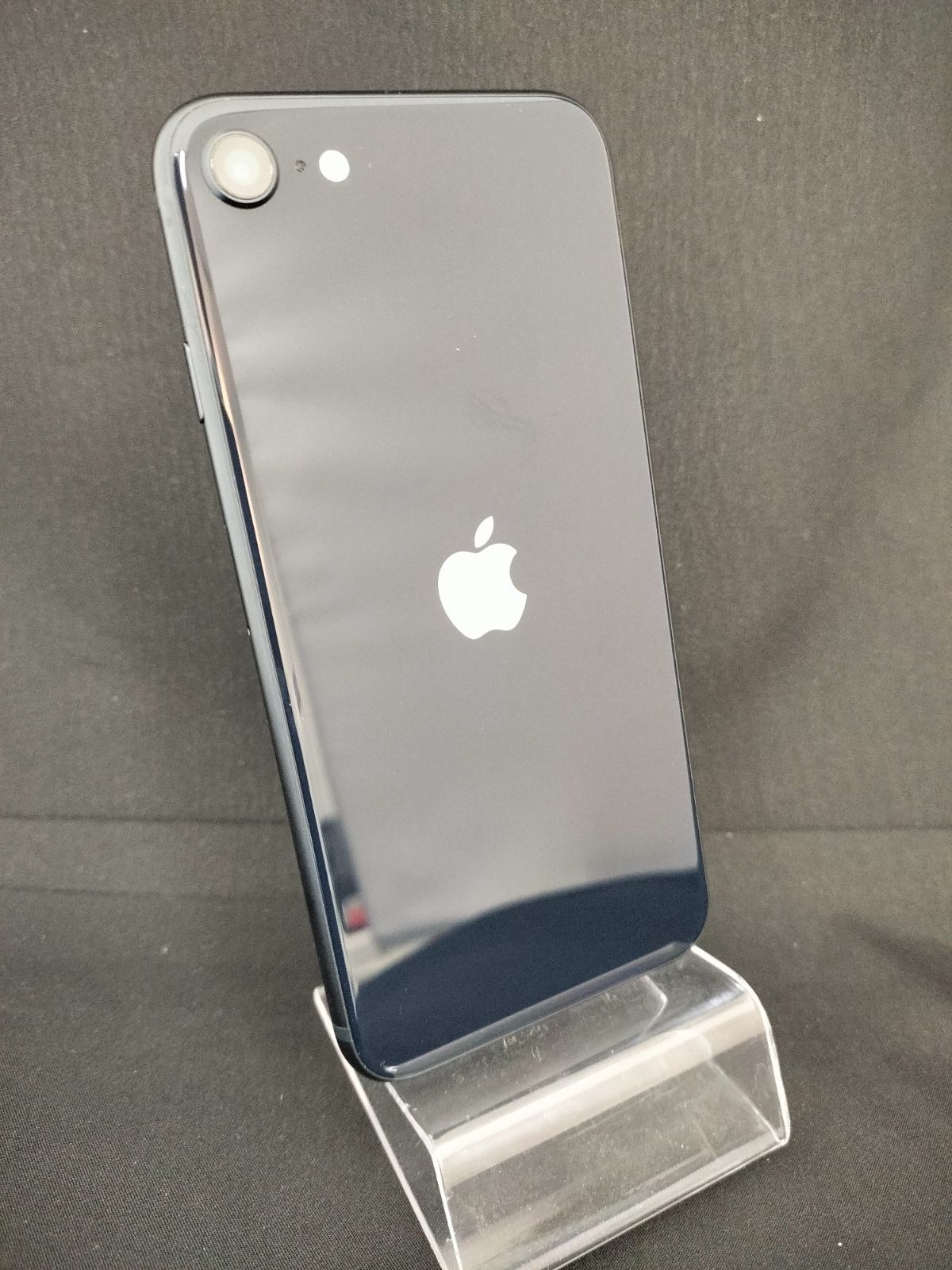 iPhoneSE3 64GB バッテリー容量81％【管理番号49】 - メルカリ