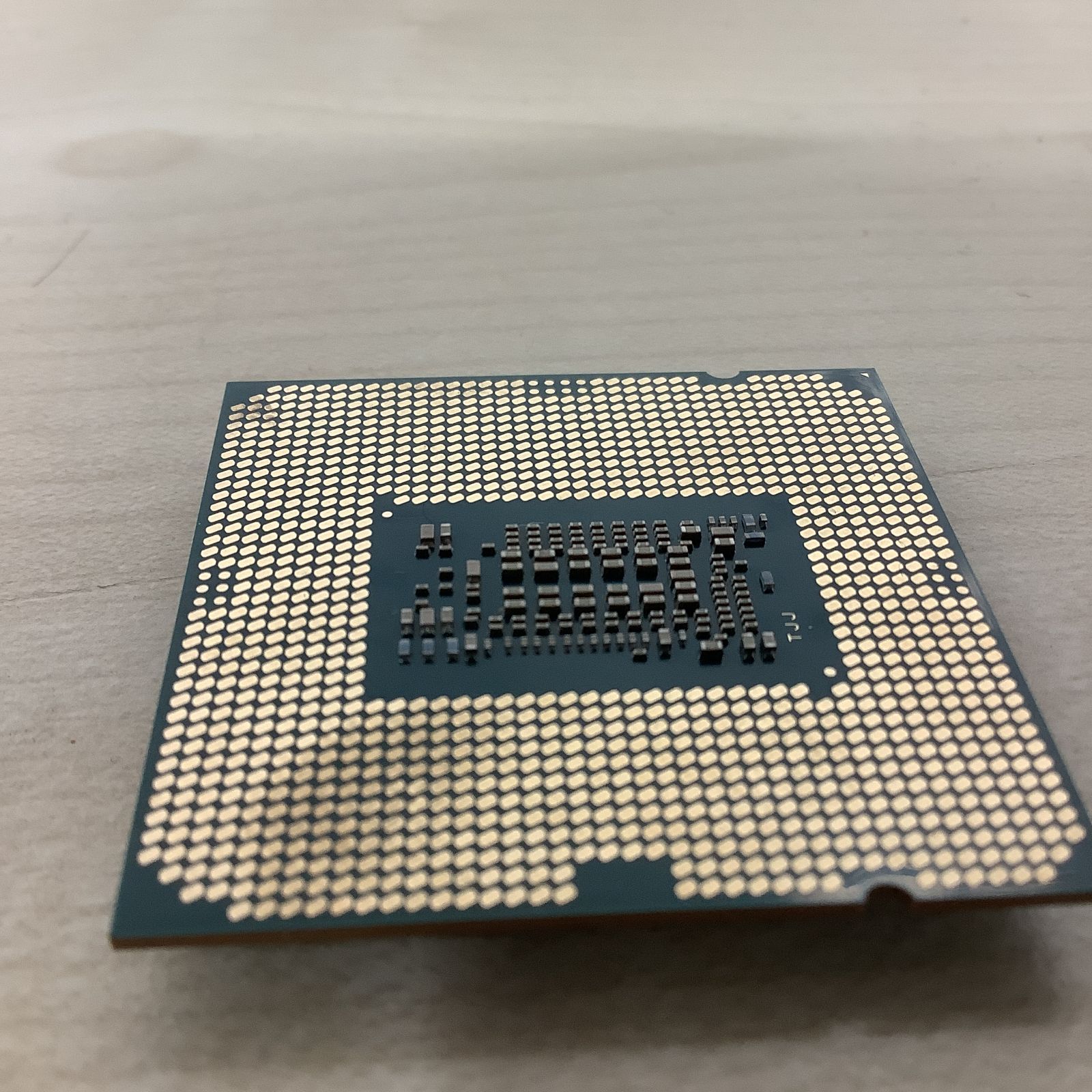 Intel Core i3-10100 CPU LGA1200 - メルカリ