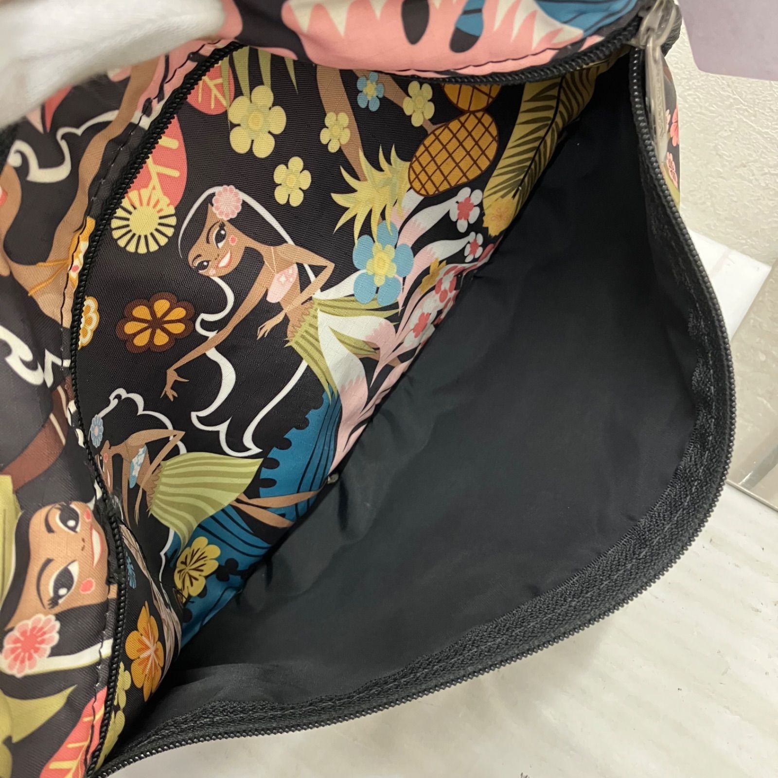 A43 LeSportsac レスポートサック ハワイ限定 ワヒネフラ ショルダー
