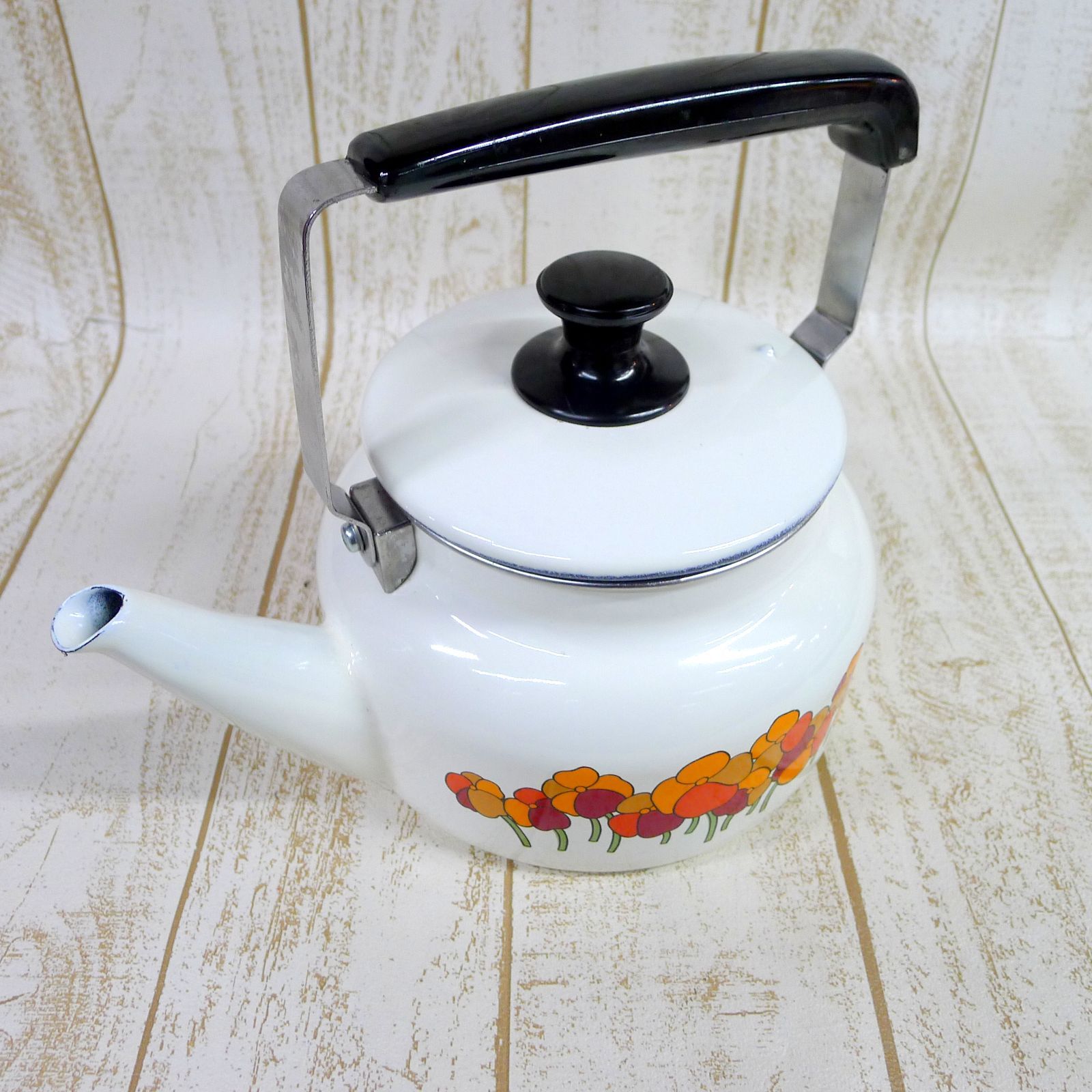 未使用 昭和レトロポップ ヤマタカ ホーロー やかん 2L ケトル 琺瑯