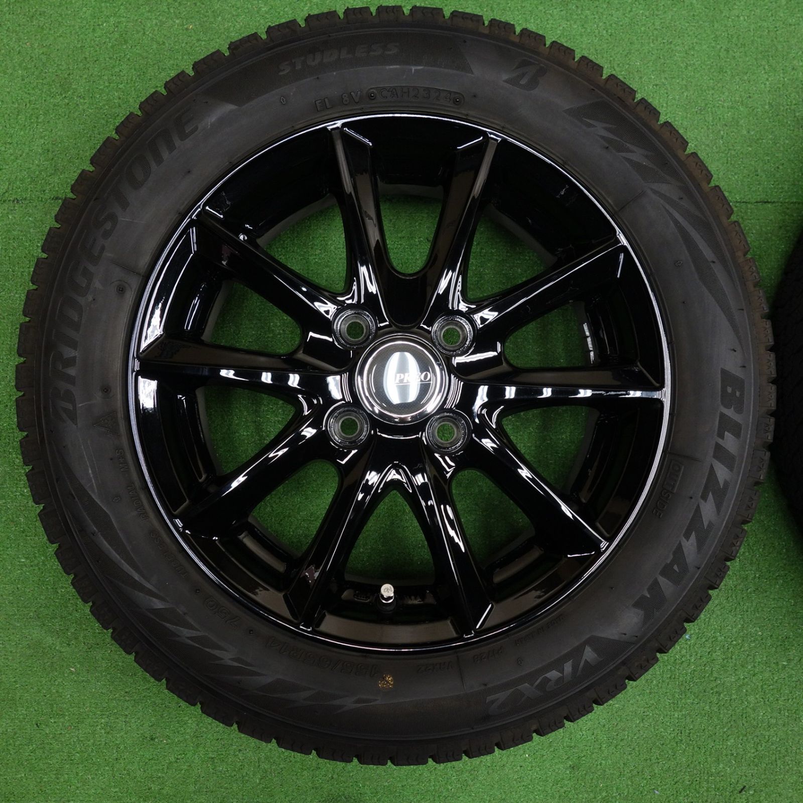 バリ溝！24年！キレイ！9分◎スタッドレス 155/65R14 ブリヂストン