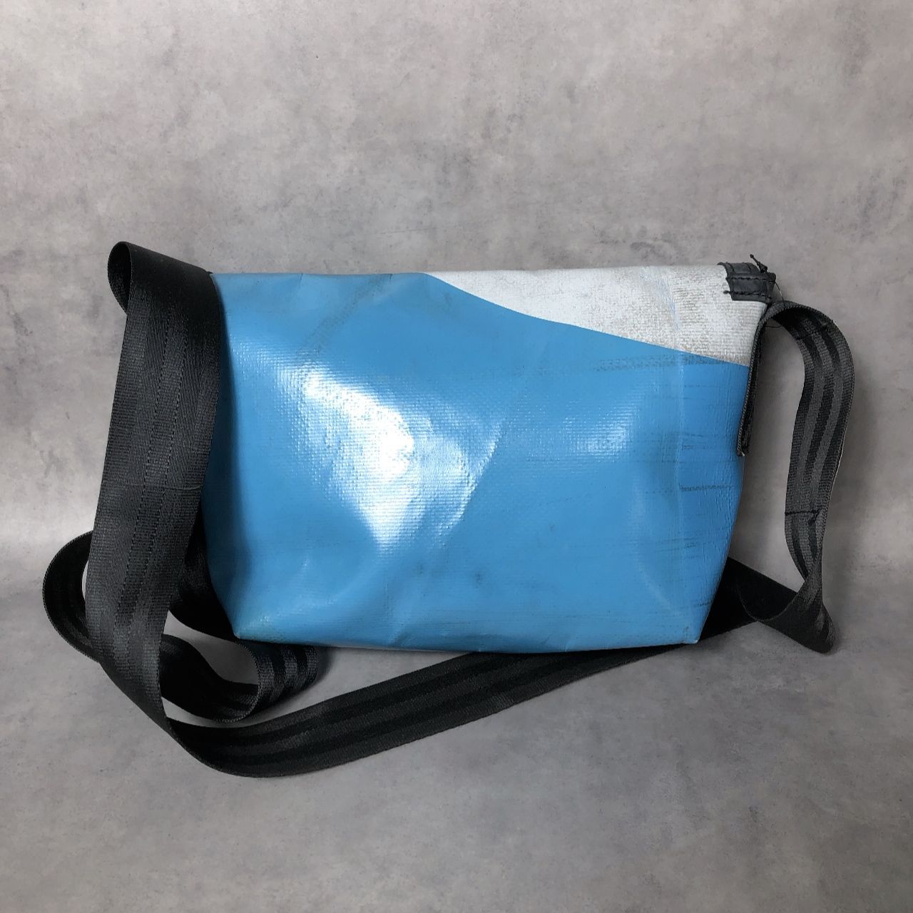 PQ767◇FREITAG : F41 HAWAII FIVE-O◇水色系 フライターグ ハワイ