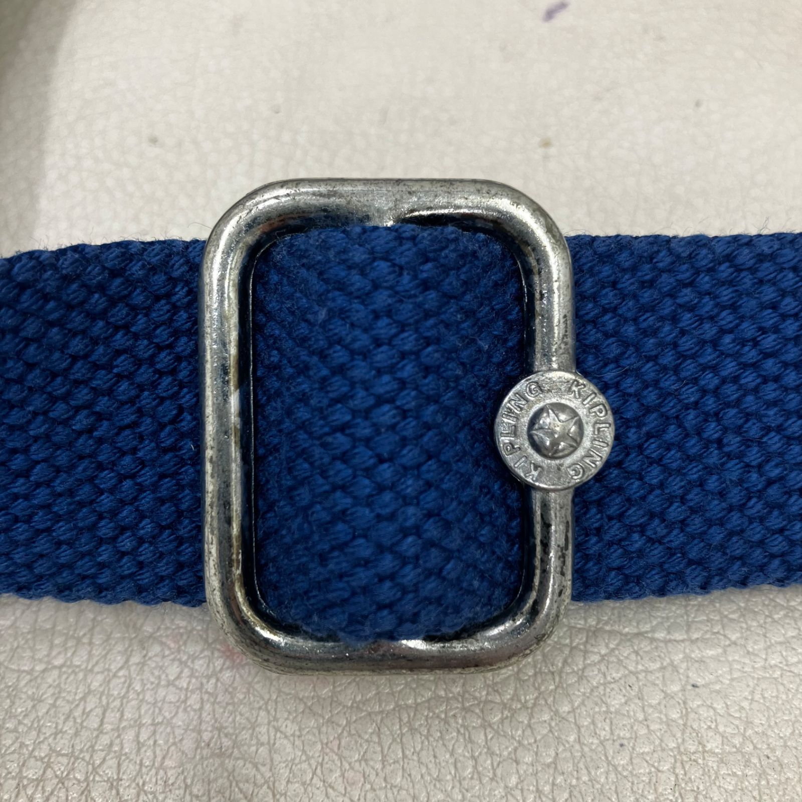 https://assets.mercari-shops-static.com/-/large/plain/2JY6FMUwhqryBu4d8JgeFY.png@jpg