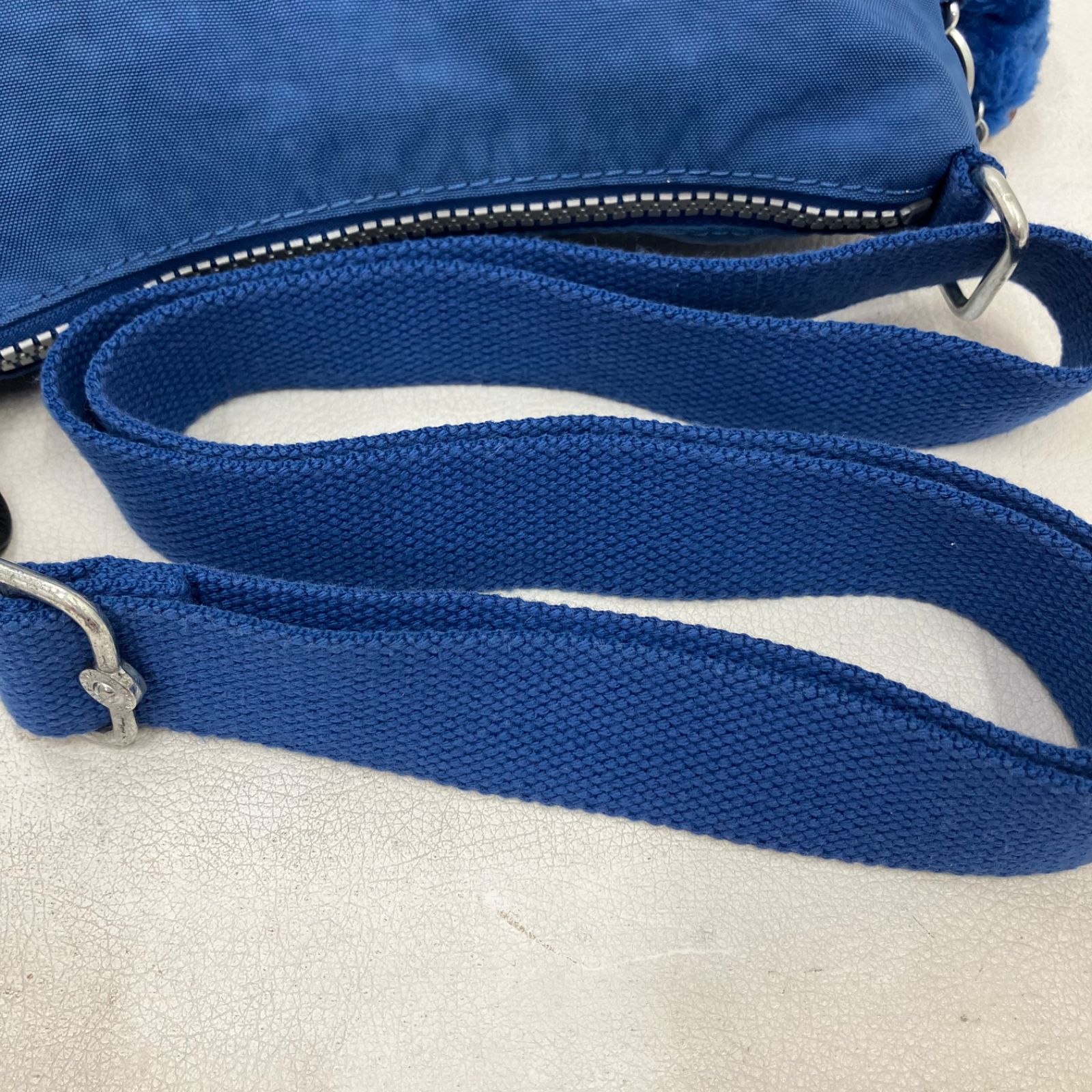 https://assets.mercari-shops-static.com/-/large/plain/2JY6FMzPZQYZsSDyK8Gqx3.png@jpg
