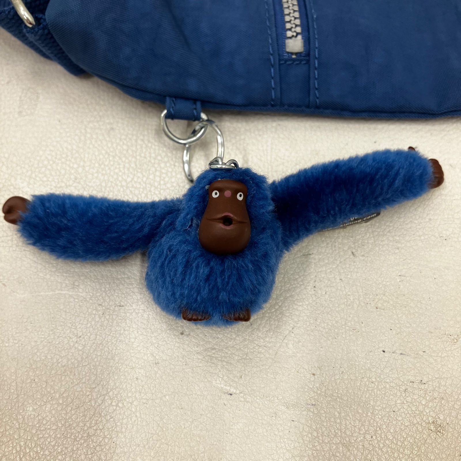 https://assets.mercari-shops-static.com/-/large/plain/2JY6FN6jC7ar7pcrukmd7m.png@jpg