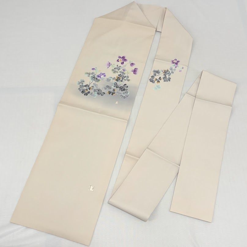 ゆりのはな　未使用品　人間国宝・羽田登喜男　九寸名古屋帯　塩瀬　花紋　お太鼓柄　落款　長さ：3㍍72㎝　仕立て上がり　正絹　6J301　逸品
