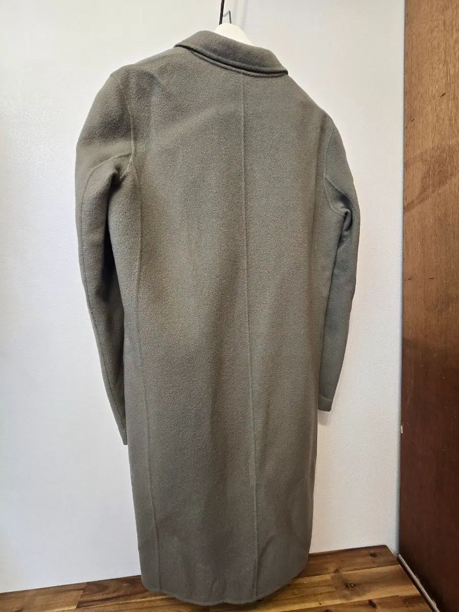 https://assets.mercari-shops-static.com/-/large/plain/2JY6ScLU3NwSMaeRSqGo8R.webp@jpg
