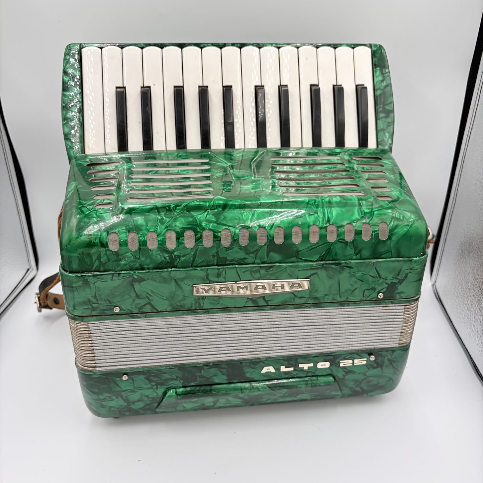 YAMAHA アコーディオン　ALTO 25 YAMAHA ALTO 25 アコーディオン 25鍵盤 マーブルグリーン 実用動作品