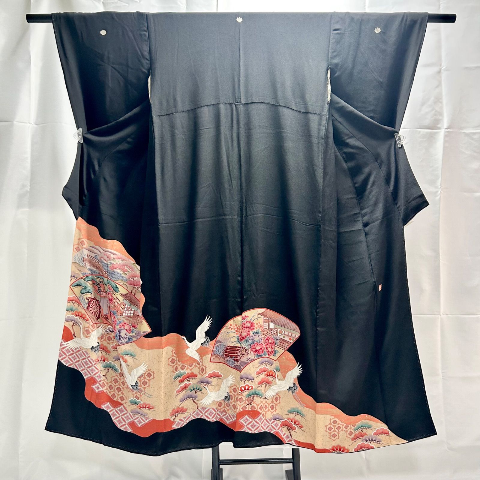黒留袖 着物 桐紋 鶴 お祝い 作家物 正絹 結婚式 中古品 管理番号KKVKAM90 7,800円